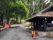 Resort Style Condominium Walking Distance to LRT