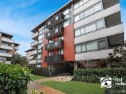 Resort style living at the heart of Caufield North