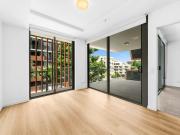 Resort Style Living Luxury 2 bed 2 bath Apartment in...