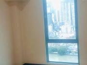 RESORT STYLE LIVING: Studio @ Tivoli Garden Residences,...