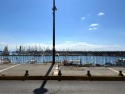 Restaurant au port