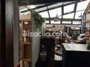Local comercial en alquiler en calle De Valldoreix, Sant...