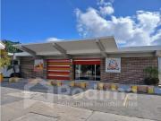 Restaurante en Estación de Servicio Carretera Palo Negro...