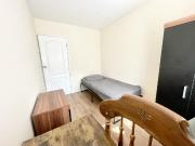 Restons Crescent, London SE9 1 bed in a house share to...