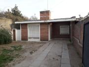 RETASADO Casa en venta de 3 dormitorios c/ cochera sobre...
