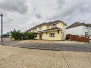 Retford Road, Romford RM3, 5 bed semi detached house to...