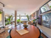 Retrofit elegante com vista livre