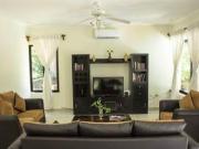 Reventa! Green Oasis 2 Hermosas y enormes casas, en un...