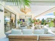 Rez de jardin Calme Vue dégagée Prestations haut de gamme