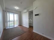 RFO 1 Bedroom condo for sale with balcony in Marco Polo...