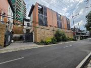 RFO 3 Storey Townhouse in Cubao QC near New Manila,...