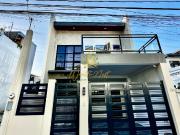 RGHL005 2 STOREY MODERN STYLE HOUSE IN MUNTINLUPA CITY