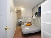 RH3 R16 Double bedroom in 14 bedroom apartment