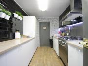 RH3 R1 Double bedroom in 14 bedroom apartment