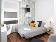 RH3 R4 Double bedroom, with balcony, in 14 bedroom apartment