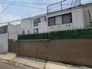 RI.CASA EN VENTA C. de Las Águlas 1449, Lomas de las...