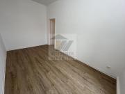 Frisch renovierte 2 Raum Wohnung mit Balkon & Wanne