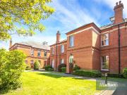 Richmond Drive, Woodford Green IG8, 2 bed flat to rent,...