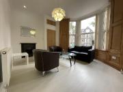 Richmond Road, Cardiff CF24, 2 bed flat to rent, £1,400...