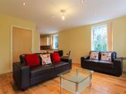 Richmond Road, Roath CF24, 2 bed flat to rent, £1,100...