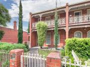 Right In The Heart Of Ballarat Own Title, No Body Corp!