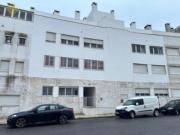 Rinchoa Rio de Mouro 3 assoalhadas com arrecadação e...