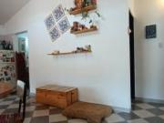 RIO CEBALLOS.CASA DE 2 DORM SOBRE AV. SARMIENTO, CÉNTRICA