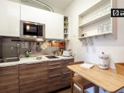 Ristrutturato appartamento con 1 camera da letto in...