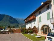 Riva del Garda mansarda tra camere a tra sport e natura