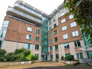 River Crescent, Nottingham, 2 Bedroom Flat