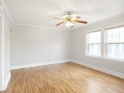 River Flats Studio Apartment for Rent at 723 Woodlawn...