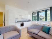 Riverbank Way 1 bed ground floor flat to rent £1,730 pcm...
