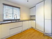 Riverdene Place, Southampton SO18, 2 bedroom flat to...
