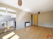 Riverside Close, Hackney, E5 3C443C51 EBAE 4B5F A246...