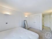 Riverside Way, Leeds LS1, 2 bed flat to rent | PrimeLocation