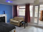 RM1 Malmesbury Road | Bow Road | London | E3 2EE
