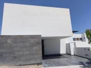 RMC Casa Nueva en St Angelo 217m2 con Recámara en Planta...