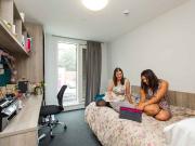 Road View Non En Suite C Has an Apartment