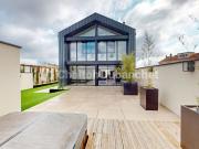 ROANNE Maison de Prestige Black House de 121 m²