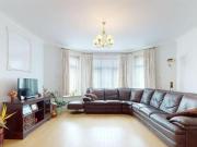 Robin Crescent, Beckton, 4 Bedroom Semi detached