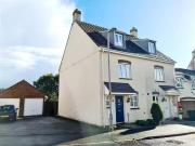 Robin Drive, Launceston 3 bed house for sale £249,950