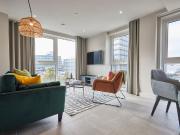 Rochdale Road, Manchester M4, 2 bed flat to rent, £1,875...