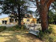 ROCHEFORT DU GARD Villa 198m2 3300m2 de terrain divisibl