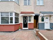 Rochester Close, Enfield, EN1