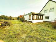 Rohdiamant in Bestlage: Doppelhaushälfte mit vielen...