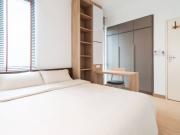 [ROI 8% freehold condo surround commercial & near...