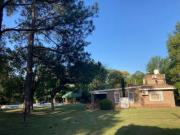 ROLDAN CHALET SOBRE AMPLISIMO LOTE FORESTADO PISCINA