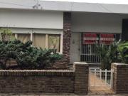 ROLDAN PLENO CENTRO AMPLIO LOTE PISCINA SALIDA A 2 CALLES