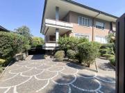 Roma vendesi villa 5 vani 250 Mq