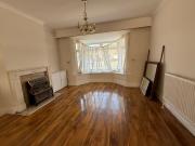 Romford RM5, 4 bedroom terraced house to rent 70535305 |...